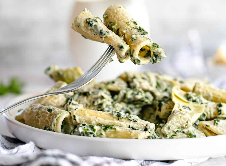 Creamy Vegan Spinach & Artichoke Pasta